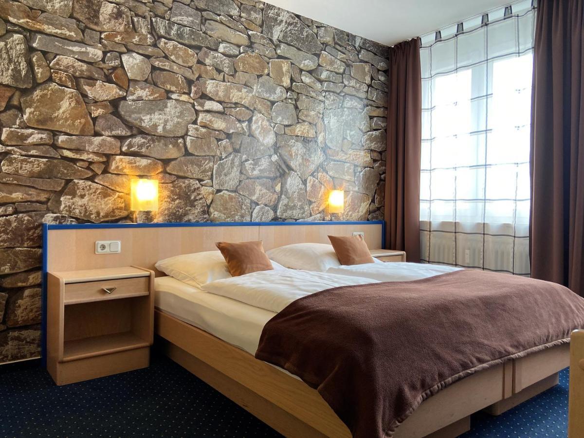 Hotel Stadt Hamburg Am Fluss Saarbrücken Eksteriør billede