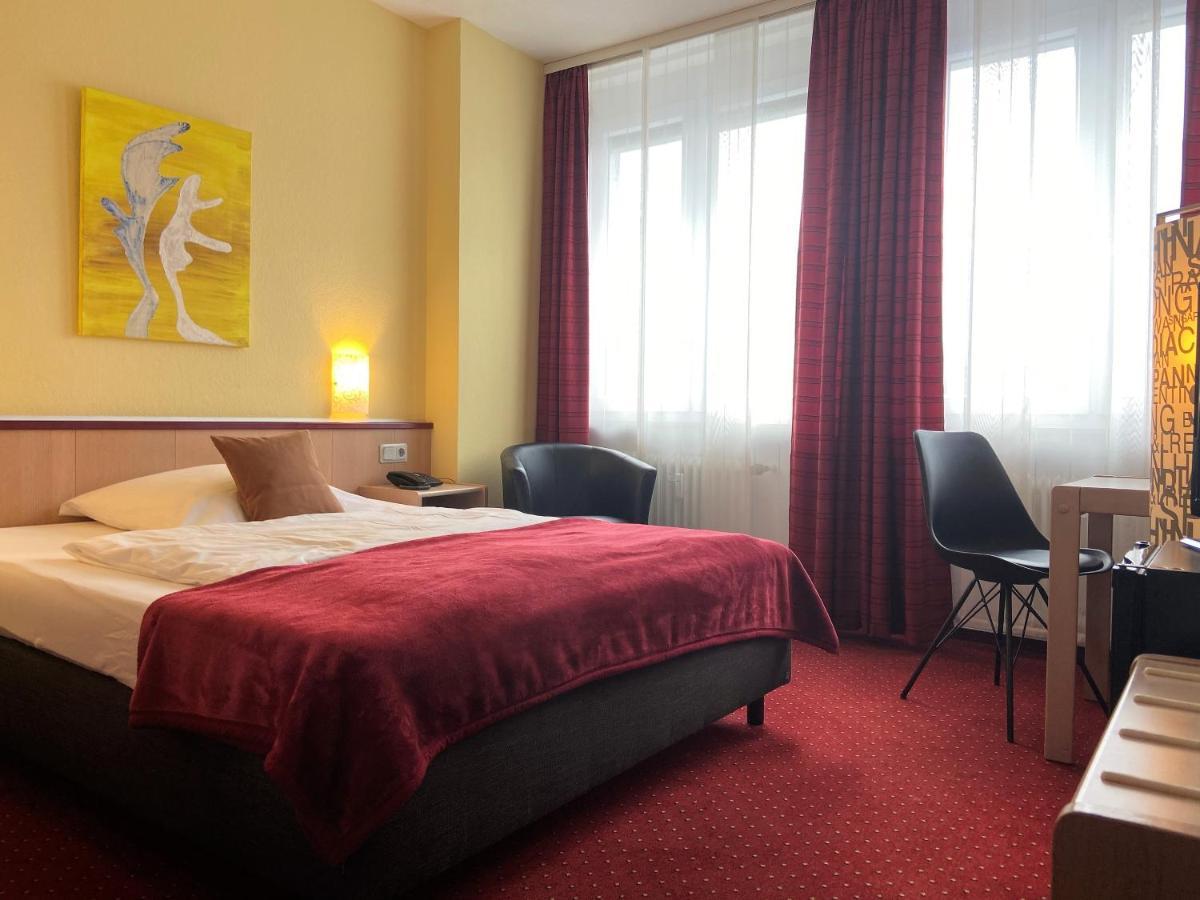Hotel Stadt Hamburg Am Fluss Saarbrücken Eksteriør billede