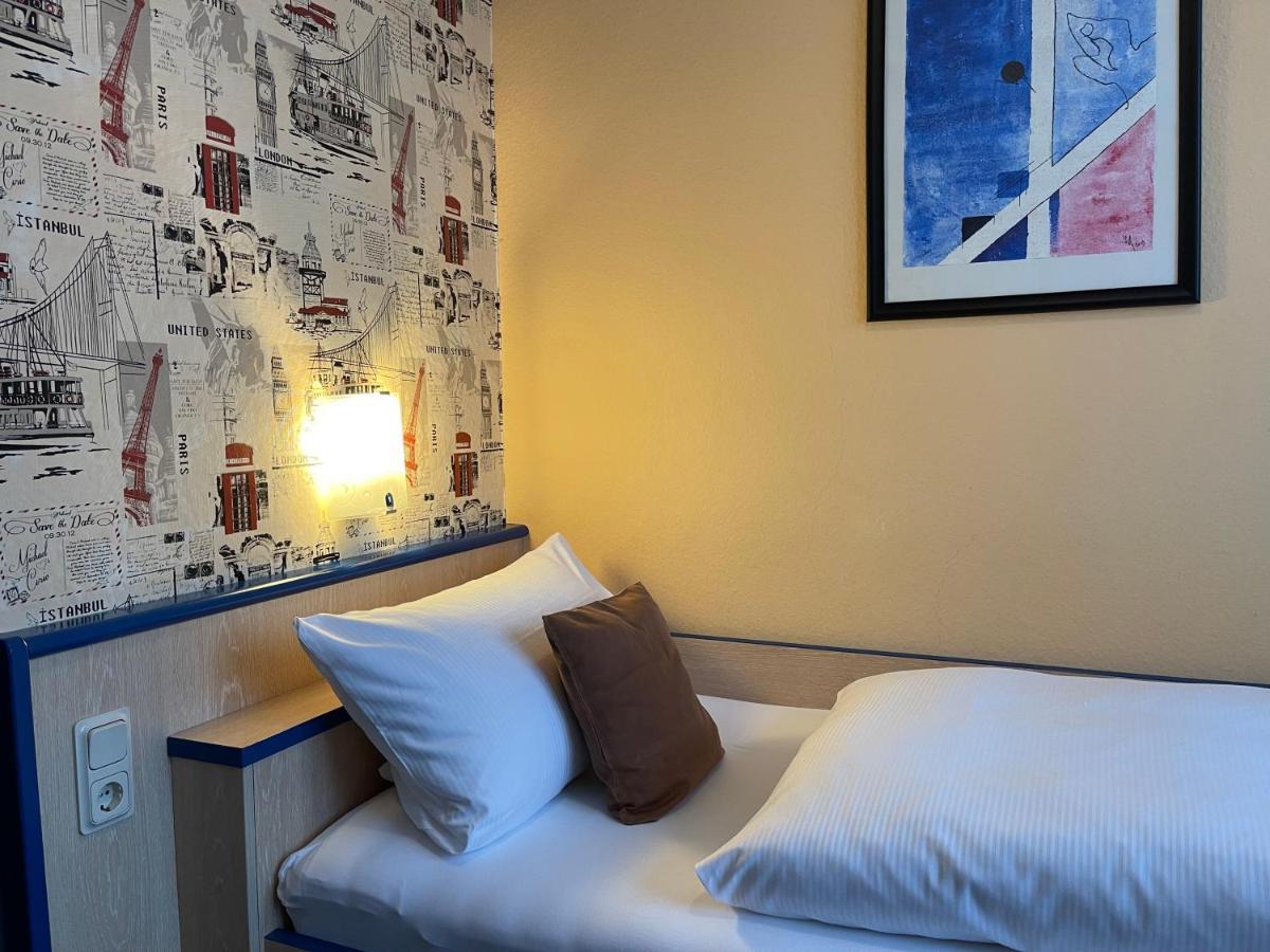 Hotel Stadt Hamburg Am Fluss Saarbrücken Eksteriør billede