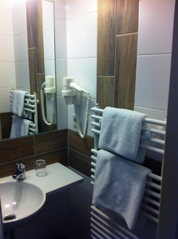 Hotel Stadt Hamburg Am Fluss Saarbrücken Værelse billede