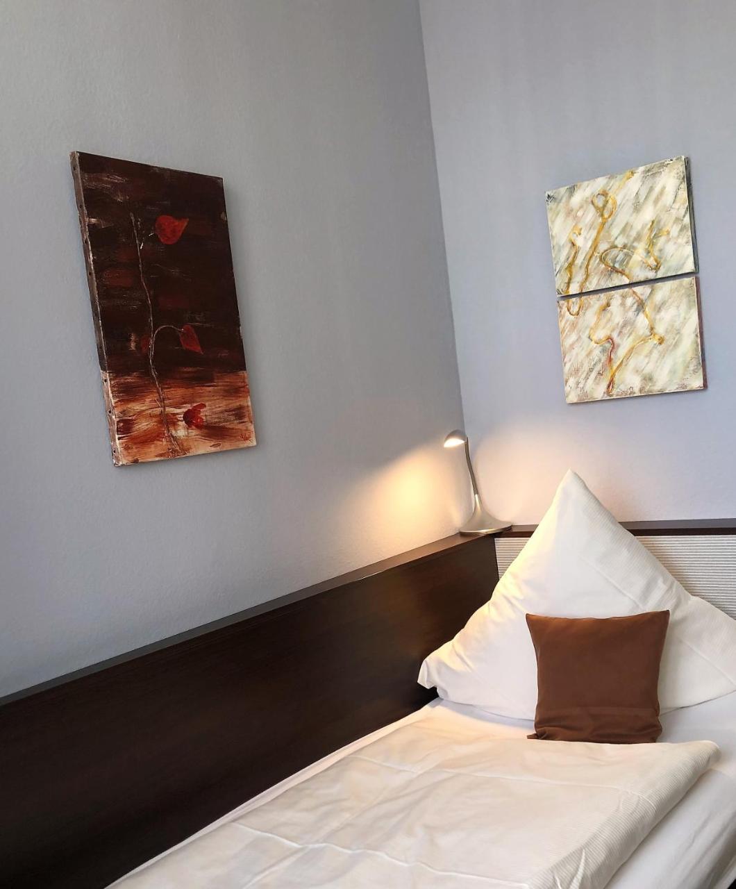 Hotel Stadt Hamburg Am Fluss Saarbrücken Eksteriør billede